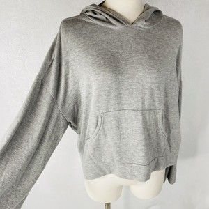 Cupcakes and Cashmere Sz M Canby Cropped Hoodie